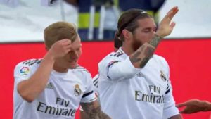Liga : Real Madrid 3 - Eibar 1